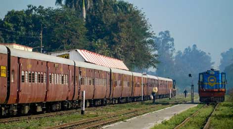 dudhwa by train